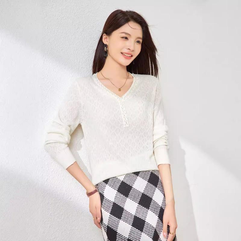 Silk wool beaded v-neck pullover knitted sweater women's autumn new jacquard solid color long-sleeved pullover bottoming top