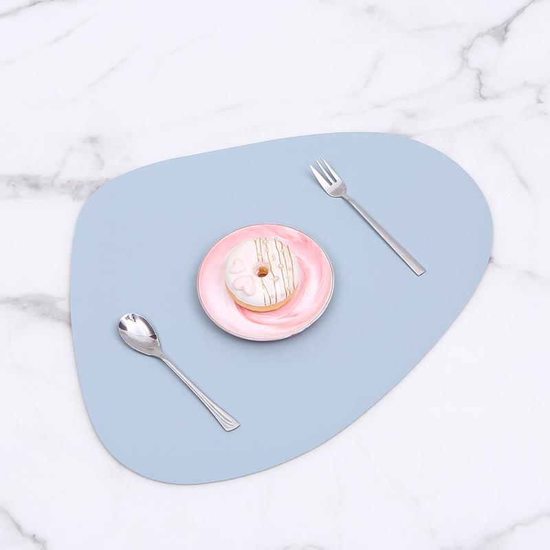 Rutschfeste Leder-Tropfen-Platzmatte - Wärmeisolierende Tischmatte für Zuhause und Hotel