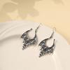 Dark Punk Niche Earrings Retro White Black Bat High-grade Earrings Personalized Creative Halloween Earrings