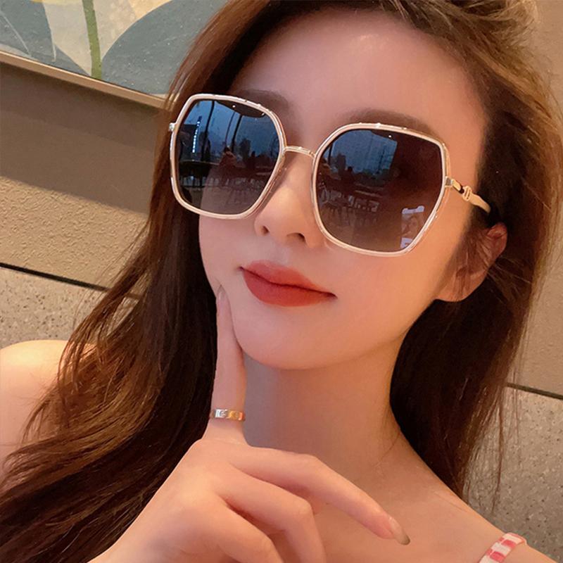 New Fashion Sunglasses Women UV400 Gradient Lens Sun Glasses Oversized Retro Square Luxury Brand Oculus