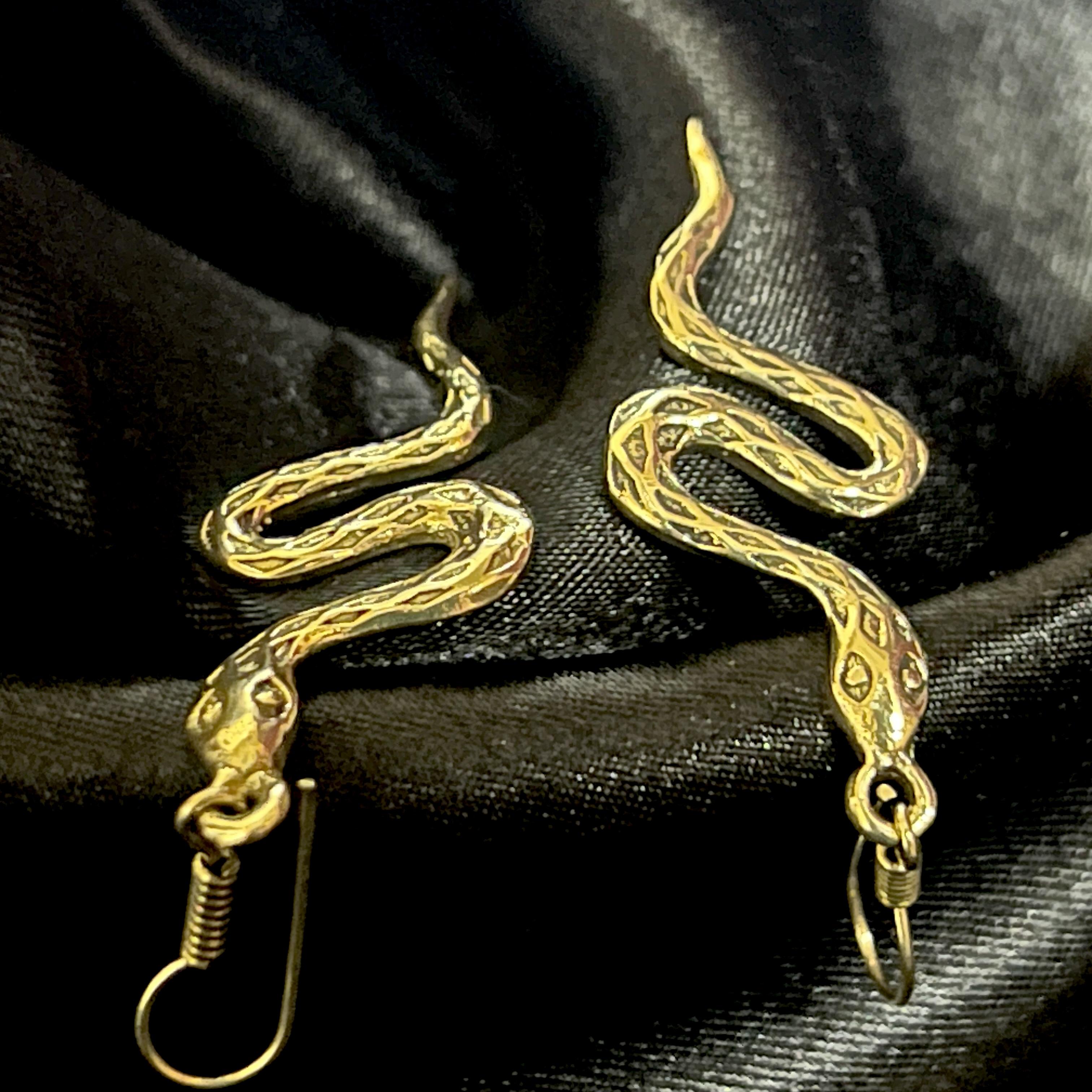 

Сережки зі змією, високоякісні латунні сережки зі змією, витончені сережки-кільця зі змією, прикраси в стилі бохо та хіпі, милі сережки, подарунки для неї латунний