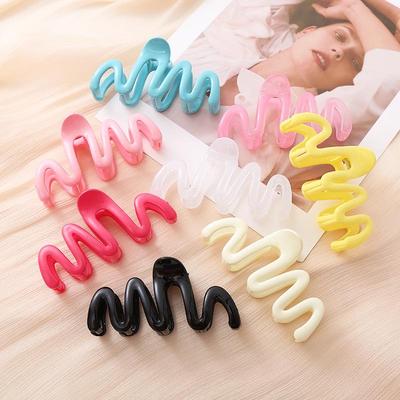 Cream Wave Acrylic Shark Hair Clip - Korean Design Hair Accessory