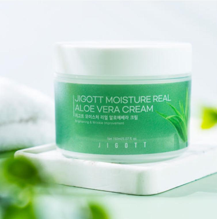 

JIGOTT Moisture Real Aloe Vera Cream 70ml | Soothing & Hydrating Moisturizer 70ml
