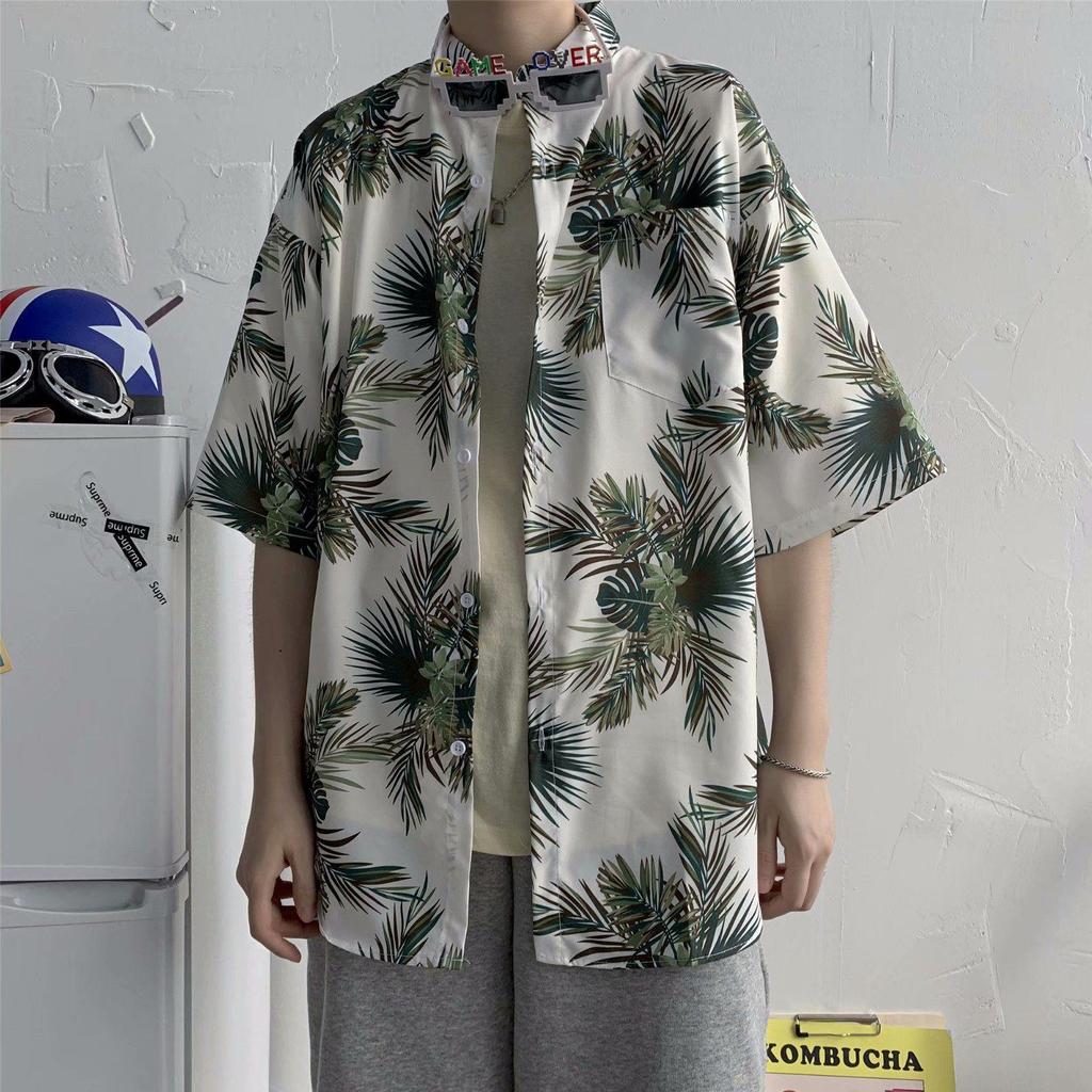 Men's Harajuku-Style Retro Floral Short-Sleeve Shirt: Hong Kong Ulzzang Beachwear with Sun Protection, Perfect for Couples.