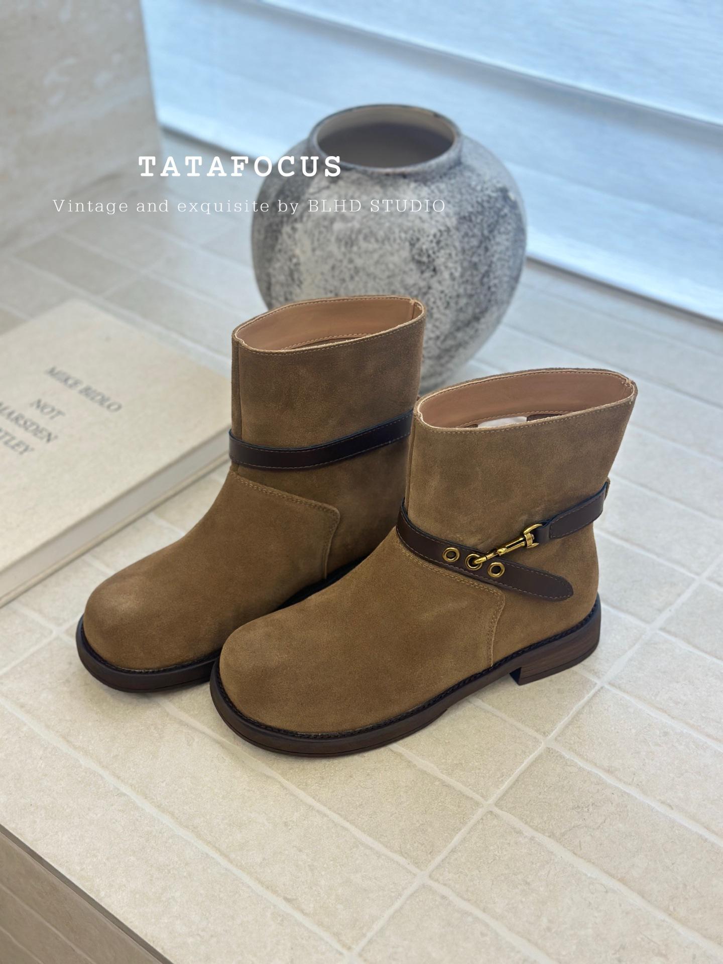 

Flat-bottomed versatile Martin boots women s 2025 new autumn women s boots women s popular short boots non-slip soft sole not tired feet 35