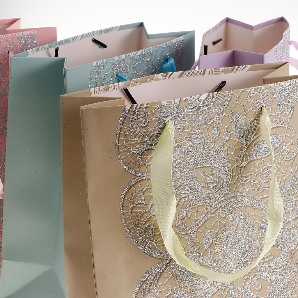 12 Pack Christmas Paper Gift Bags Goody candy pockets Birthday Wedding Party Supplies