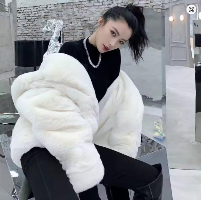Coat Women's Autumn and Winter Loose Plush Faux Rabbit Fur Hooded Cardigan Women Casual Fashion Medium Length Fur Coat