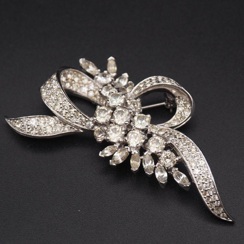 Used H329 PANETTA Brooch Rhinestone Silver Color Design Costume Jewelry