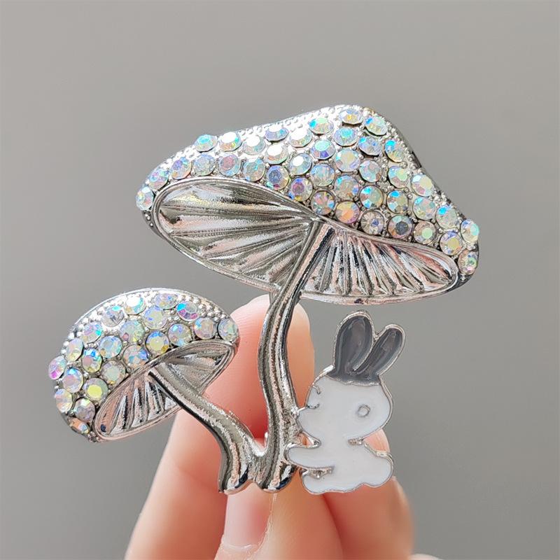 Mushroom Rabbit Brooch Clothing Accessories Jewelry Brooch 3CM*5CM