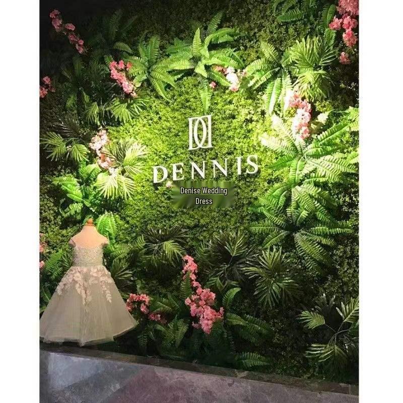 Artificial Green Wall with Roses for Indoor/Outdoor Decor