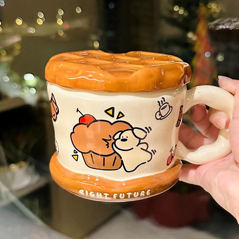 

Cute Dog Waffle Ceramic Mug with Lid Creative Cartoon Water Cup Home Breakfast Milk Cup As A Souvenir 450ml
