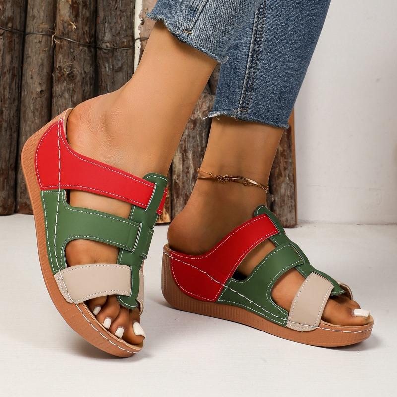 Modische Farbpassende Keilsandalen Damenmode Runde Zehenpartie Ausgehöhlt Genäht Weichsohlig Rutschfest Mittelhoch