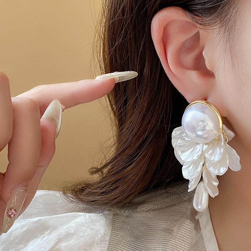 Exquisite Shell Imitation Pearl Drop Earrings Elegant Long Tassel Dangle Earrings For Women Wedding Party Ear Jewelry Gifts
