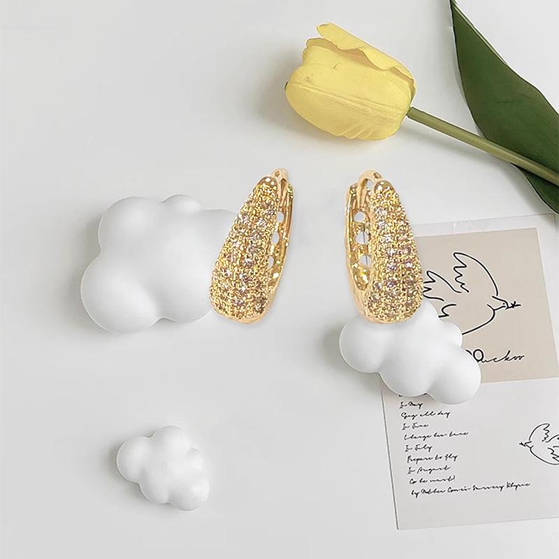 Gold-Plated Zircon Copper Inlaid U-Shaped Ear Cuff for Women, Color-Preserving INS Style Fashion Earrings