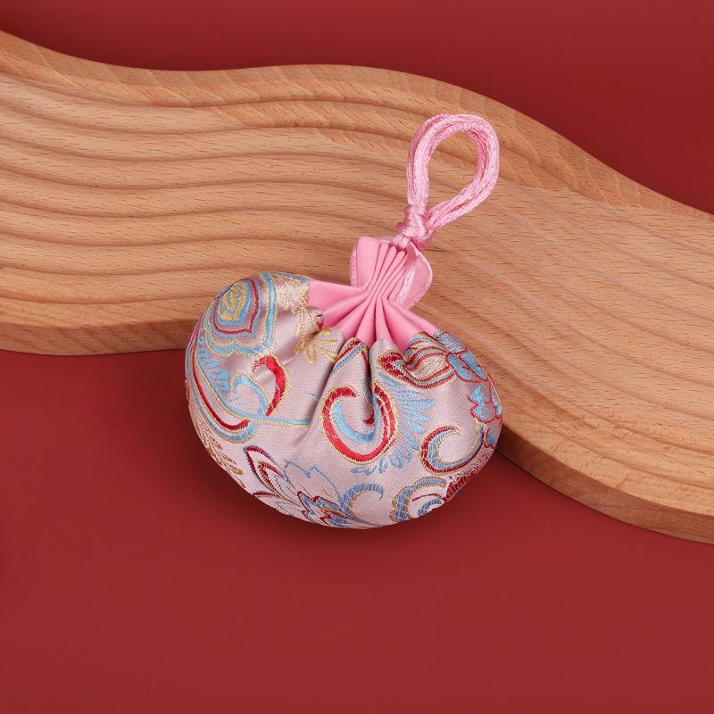Scented Sachet: Hanging Cotton Linen Bag with Traditional Chinese Medicine Aroma for Bedroom