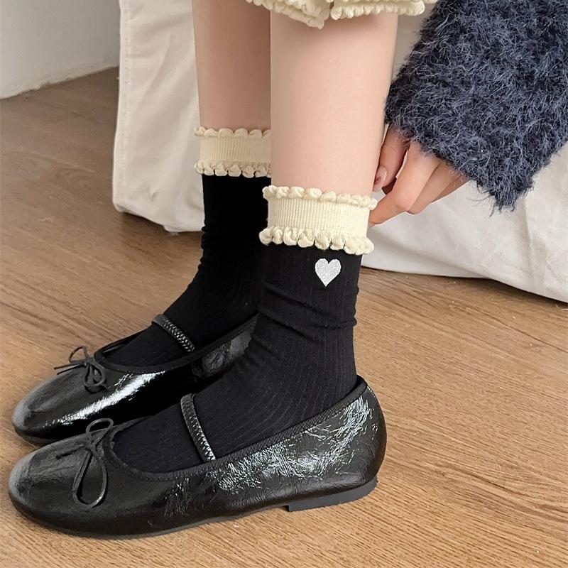 

Wind Socks Spring And Autumn Bubble Splicing Mid-Tube Socks Love Embroidery Pile Socks Niche Socks One size fits all чорний