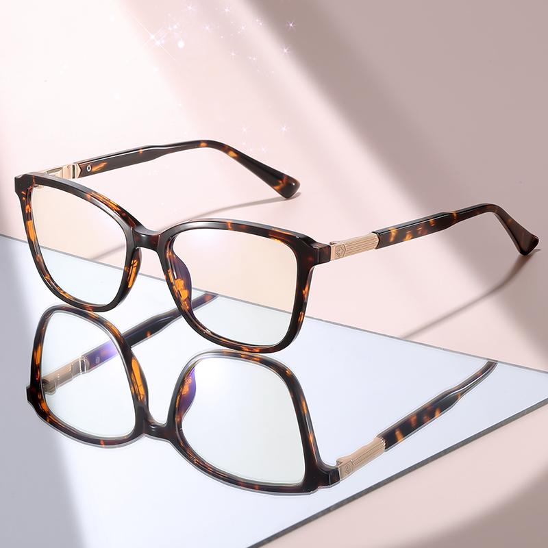 

Stylish Classic Square Anti-Blue Light Glasses, Black Silver Frame with Clear Lens, Reduces Eye Strain for Office & Study Use леопардовий