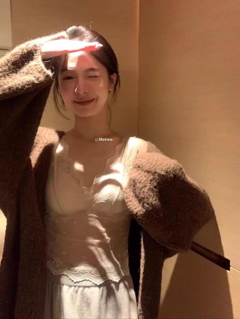 2025 Winter French Luxury Lace Camisole for Women