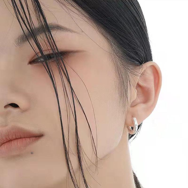 Korean Version Of Simple Design Feeling Burning Wrinkle Texture Ear Buckle Women Ins Cold Wind Texture Earrings Studs Earrings Quality