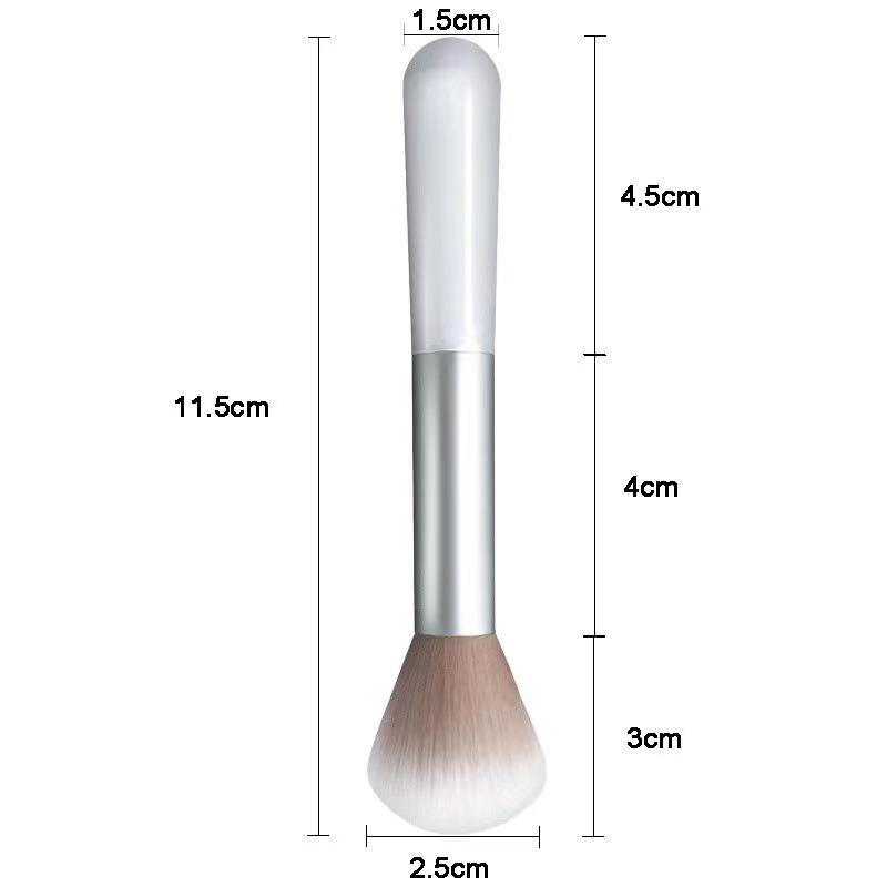 Kleiner Odin Mehrzweck-Make-up-Pinsel: Rouge, Highlighter, Puder – Perfekt für Anfänger & Tragbares Schönheitswerkzeug