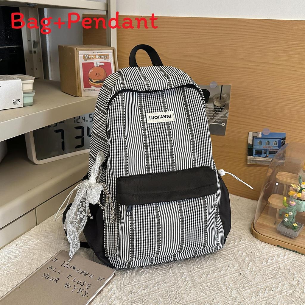 Zaino Studentesco in Nylon con Fantasia a Quadri e Spallacci Curvi per Viaggi Casual