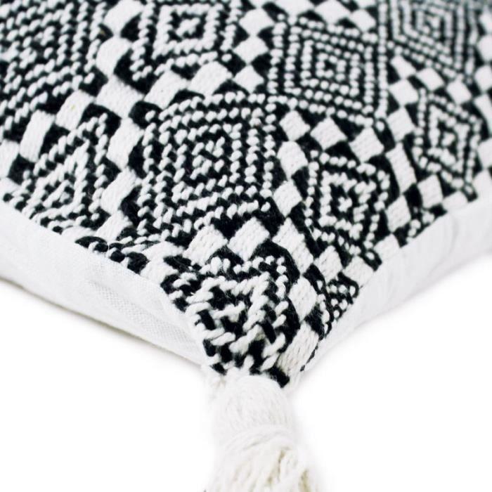 Coussin ethnique motif ethno blanc gris 60x40