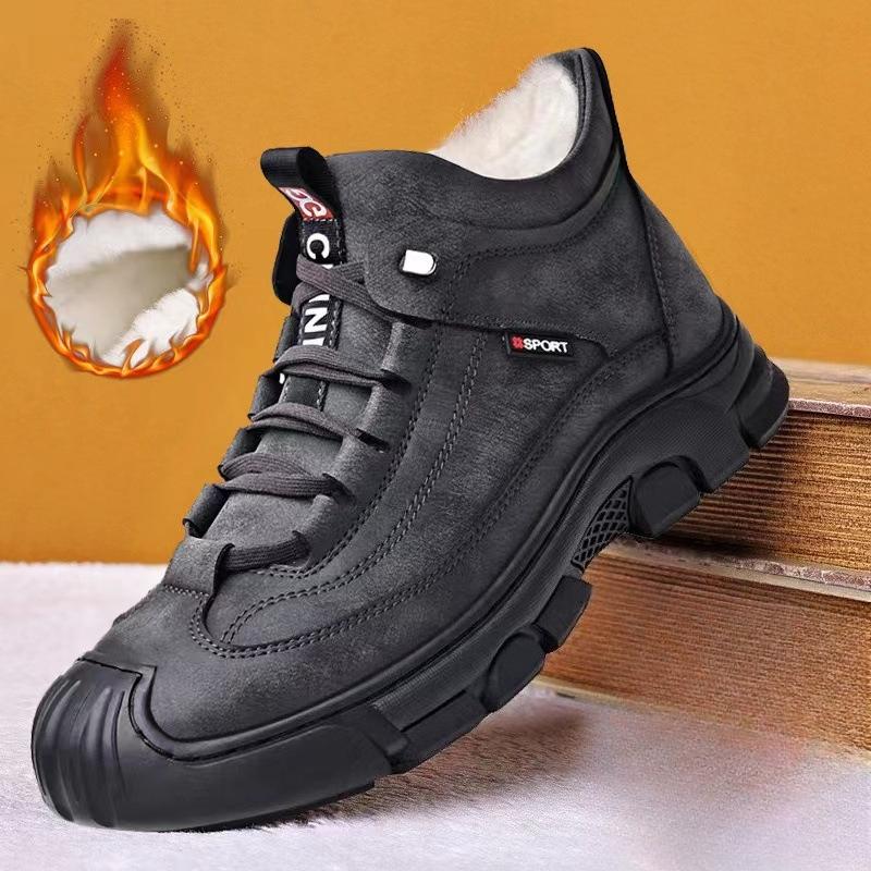 Winter Cotton Shoes for Men with Plush Insulation Snow Boots with High Top Comfortable Non Slip Wear-resistant Men's Shoes Outdoor Casual Shoes