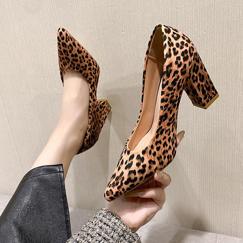 Large size suede leopard print high heels autumn new thick heel single shoes pointed head shallow mouth European and American fashion shoes