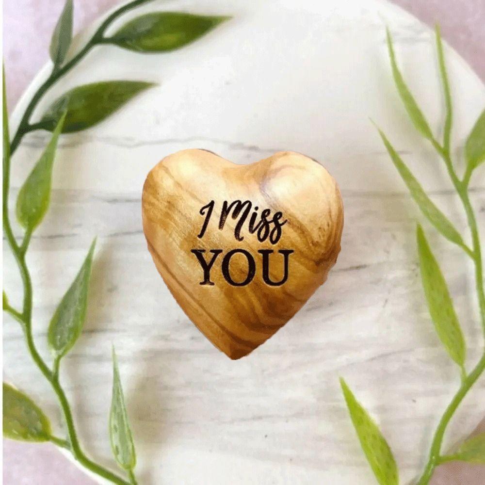 

Wooden Wooden Heart Tokens Portable Crafts Engraved Gift Wood Hearts Friends
