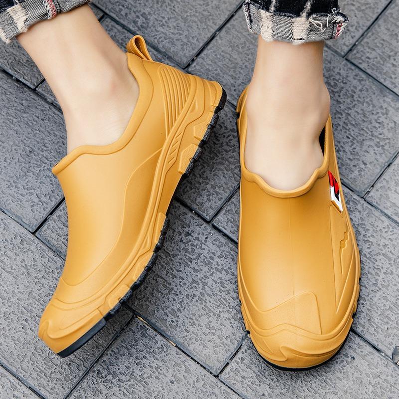 Men's Short Water Shoes Waterproof and Non-slip Rain Boots Thickened Soles Wear-resistant Rubber Shoes Outdoor Work Kitchen Water Boots Durable