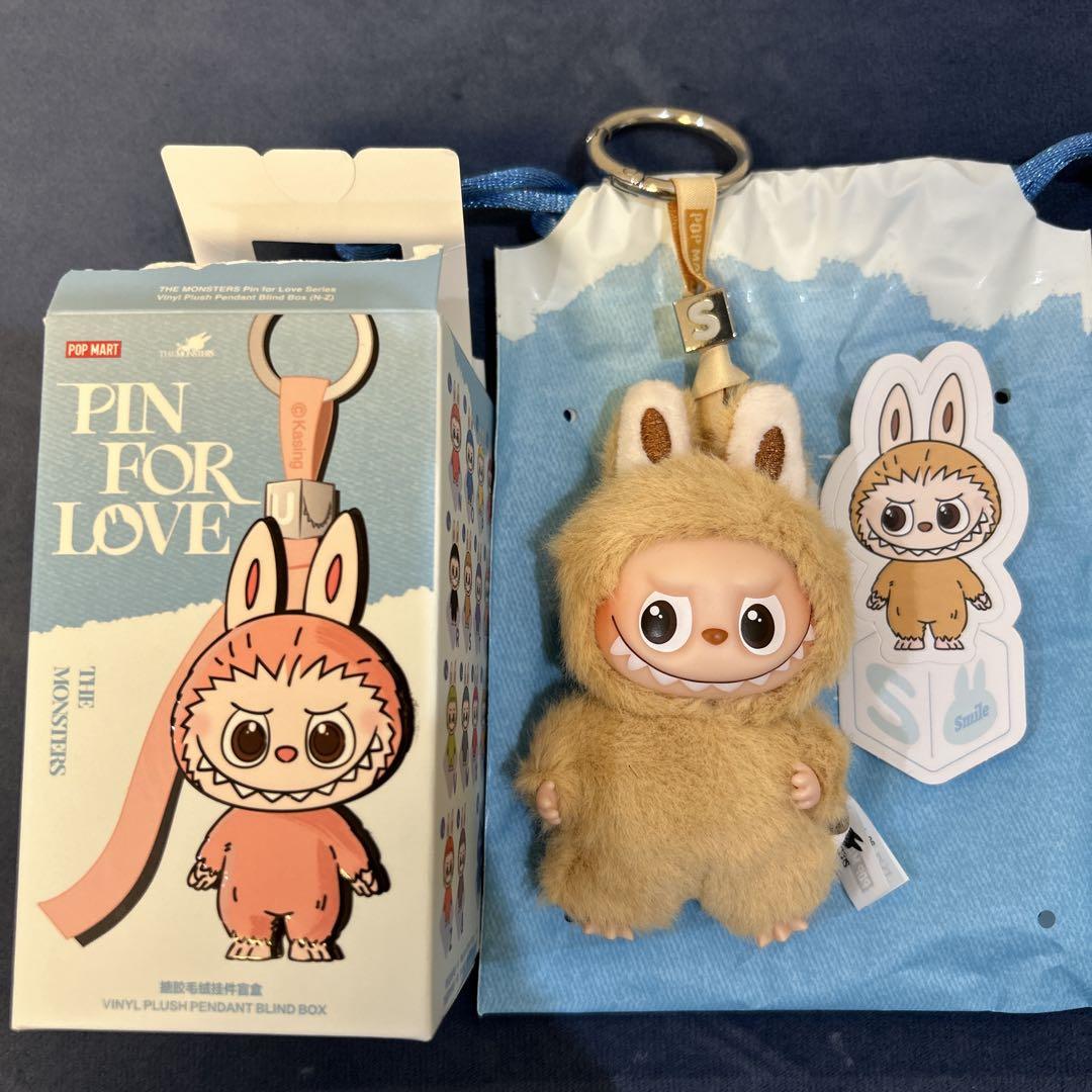 

[USED] Lovebu PIN FOR LOVE Initial S