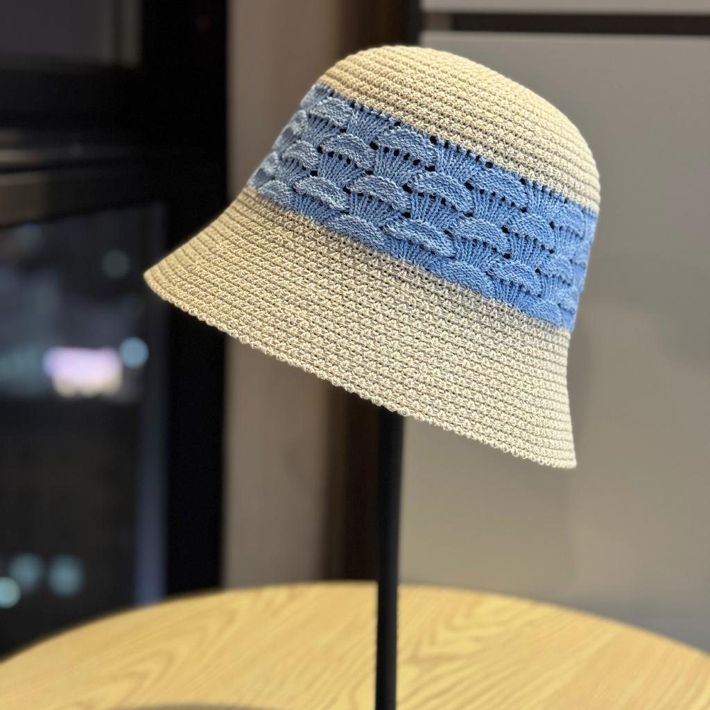 2026New Niche Minimalist Hand-woven Straw Hat with Contrasting Colors, Bucket-style Straw Fisherman Hat That Covers the Face and Makes the Face