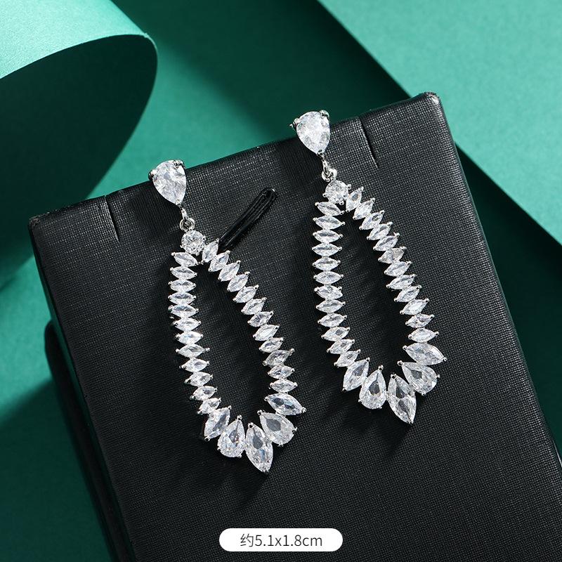 

Нишевый дизайн, высококлассные серьги-пусеты с цирконом, серьги с кристальной бахромой, высококлассный темперамент, изысканные длинные женские серьги-серьги