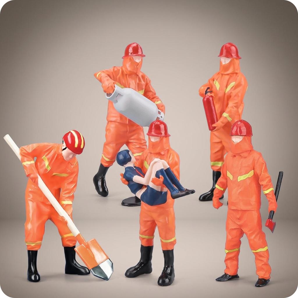 5 Pieces 1:32 Firefighter Set 6 Cm Tall Figure Molded Details Fireman Figurines