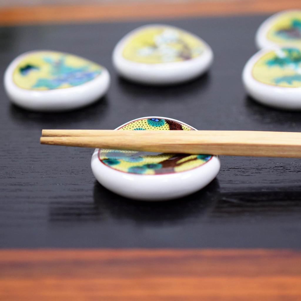 Waza no Kura: Stylish Japanese Kutani Ware Chopstick Rests, Set of 5, Yoshidaya Ewari Design, High-Quality Ceramic Cutlery Rests, Made in Japan