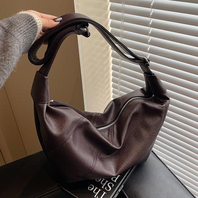 Popular Hot-selling Niche Personality Soft Skin Lazy Feeling Large Capacity Dumpling Bag Women's Versatile Simple Commuter Messenger Bag