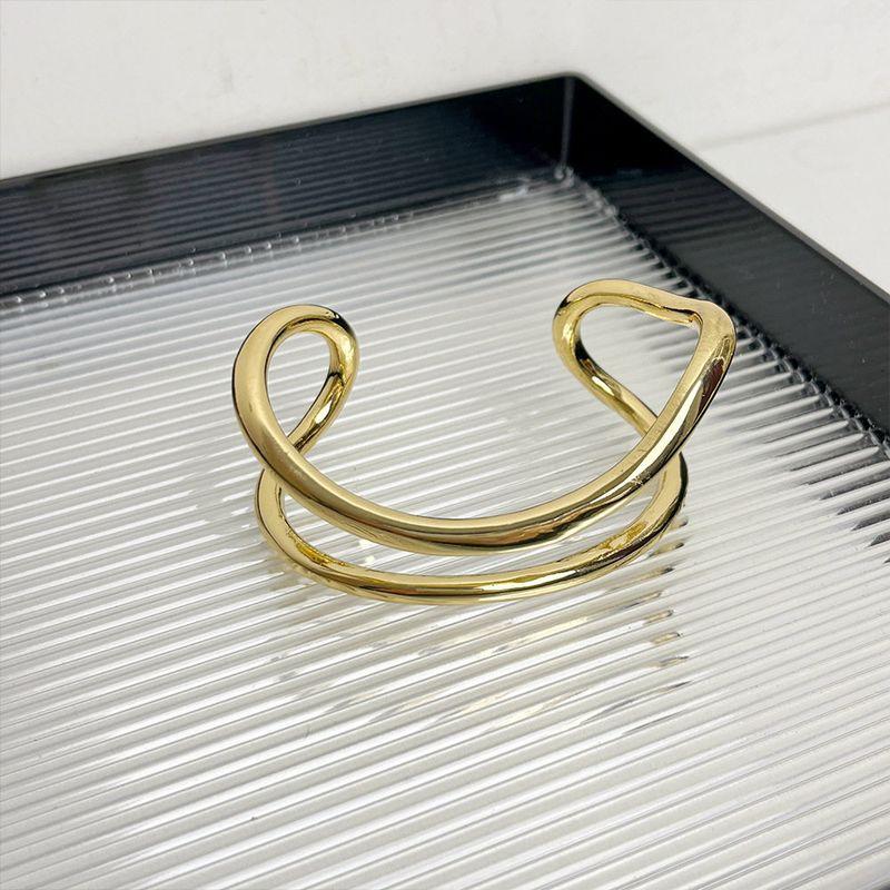 Fashion Ins Style Foldable Ring All-Match Bracelet Metal Glossy Surface Asymmetrical Corrugated Bracelet Minimalist Elegant Bracelet Gold Geometric Hollow Bracelet