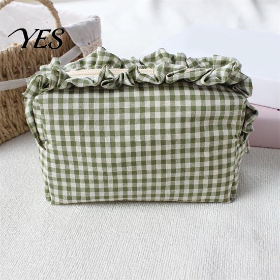 Makeup Organizer Bag Small Ruffled Grids Pouch, Portable Travel Cosmetic Bag, Fashionable Storage Case Lightweight Zippered Pouch for Toiletries