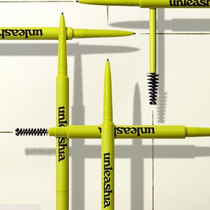 Formgebender Augenbrauenstift