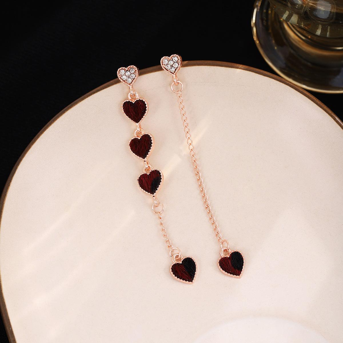 

Asymmetrical Diamond-Set Love Chain Earrings, Light Luxury High-End Fashion Temperament Earrings For Women