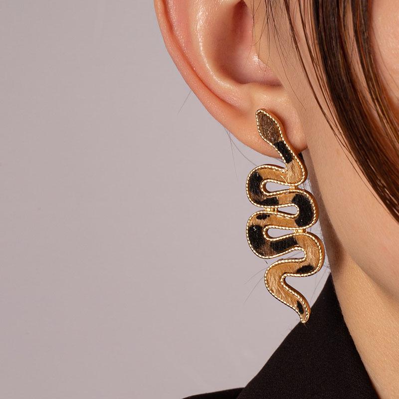 Trendy Statement Stud Earrings: Chic, Versatile  Fashionable Women s Drops