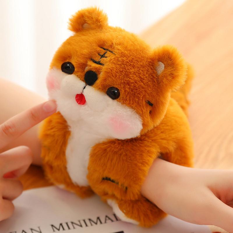 Dyr Panda Tiger Kanin Plysj Håndklapp Ring Armbånd Dukke Dekorasjon 23cm