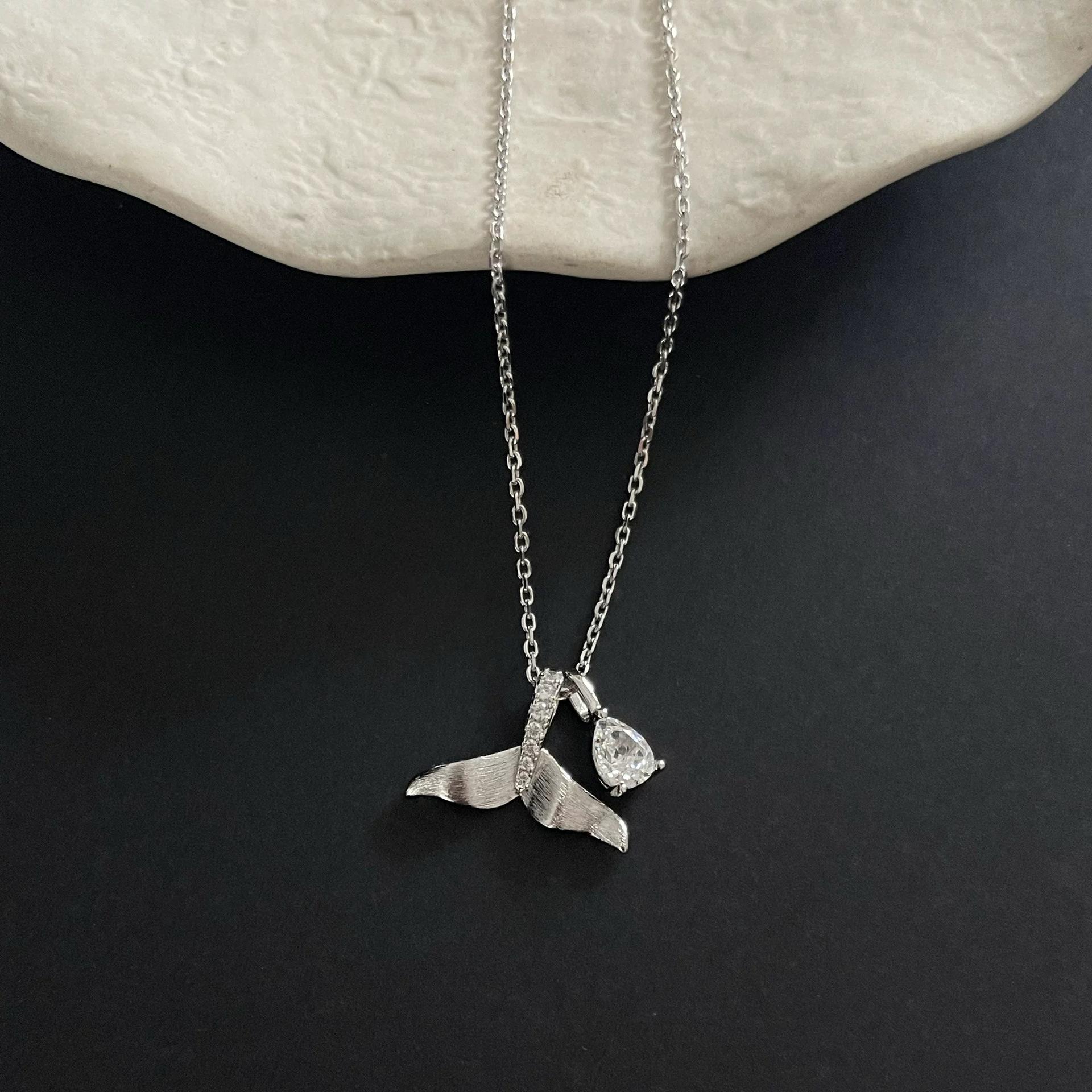 

Brushed Mermaid Tears Necklace Light Luxury Water Drop Zircon Fish Tail Pendant Female