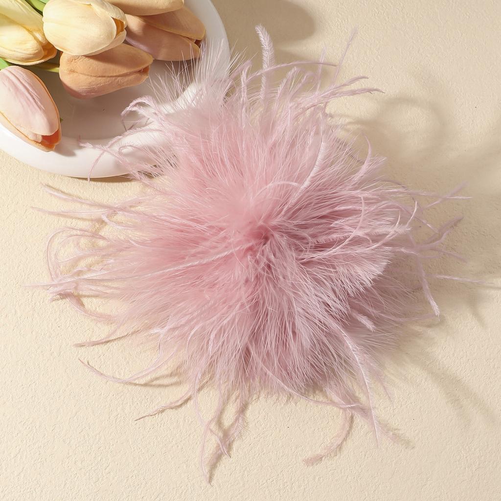 15CM Vintage Artificial Feather Brooch for Women French Style Handmade Exaggerated Lapel Pins Weddings Party Jewelry Accessories