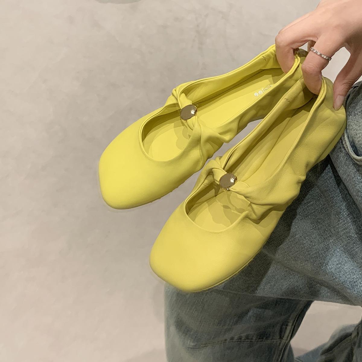 

Sheepskin version~ Grape mother, the same kinked small gold buckle apple head soft waxy flat-soled single shoes women s shallow mouth Mary Jane shoes 34