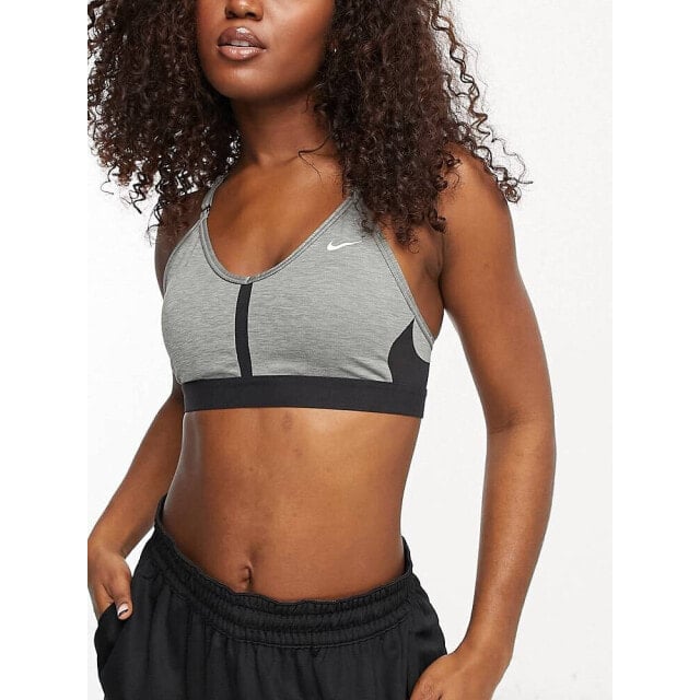 

Серый бюстгальтер с v-образным вырезом Nike Training Indy Dri-Fit