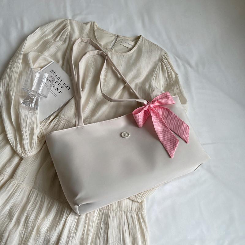 Fashionable Large Capacity Shoulder Bag For Women In Trendy Black Beige Green And Pink