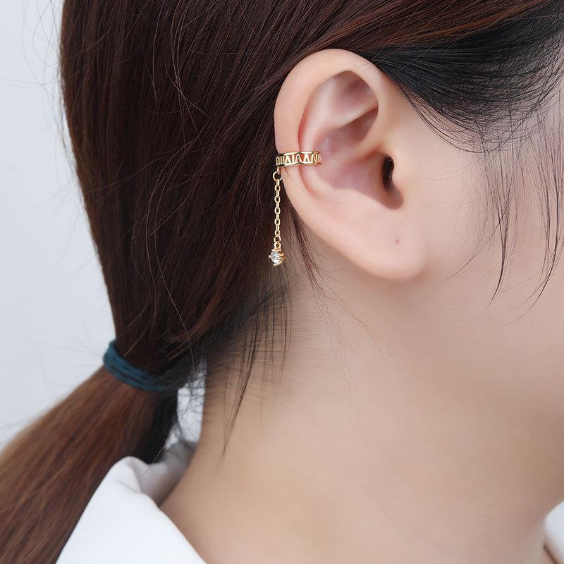 Roman Numeral Hollow Ear Clip Tassel Temperament Without Piercing Gospel Earrings New Style for Women
