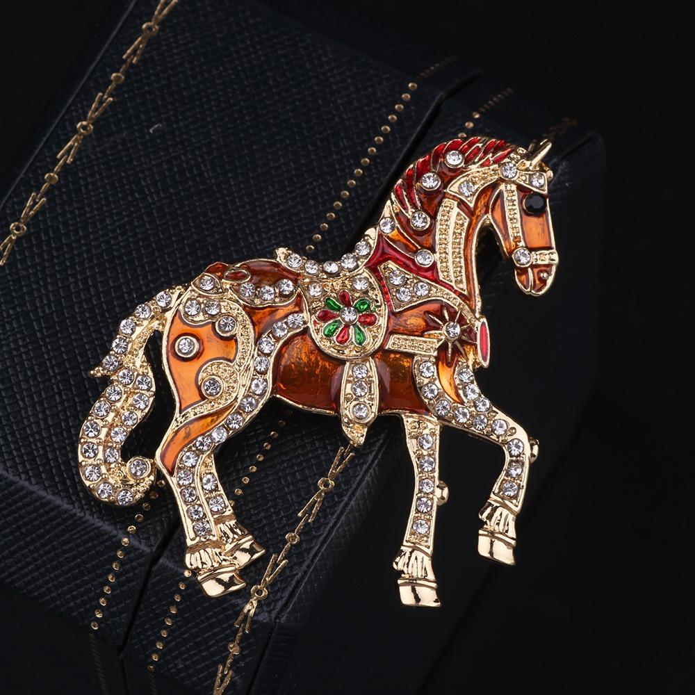 Luxury Zodiac Animal Lapel Pins Rhinestone Metal Badge Pin Strong Horse Brooches  for Women