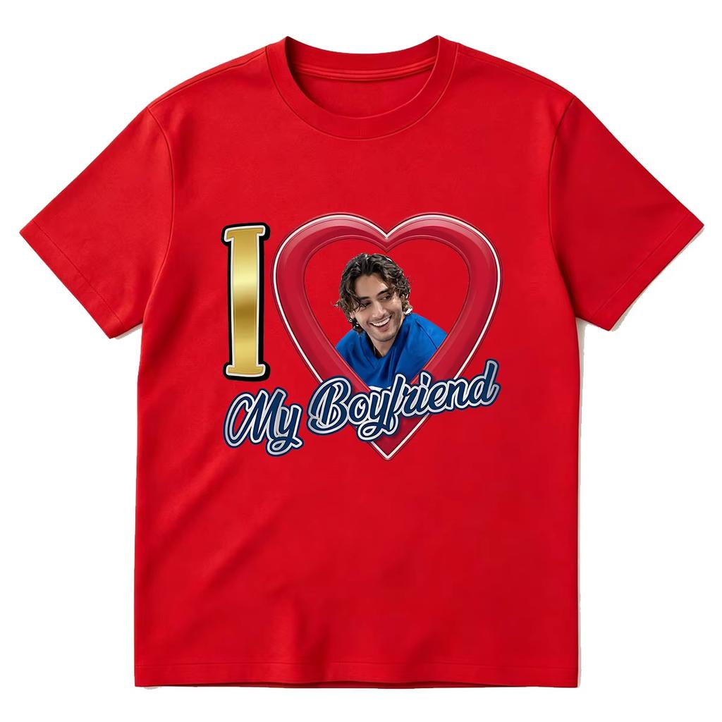 2026 I Love My Boyfriend John Logan T-shirt Serie TV Fuori dal Campus T-shirt Uomo Donna Abbigliamento Moda Trendy Maglietta Gotica Cotone T-shirt Oversize